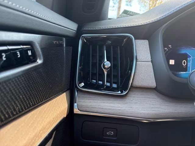 2026 Vapour Grey Volvo XC90 B6 Plus 7-Seater AWD SUV