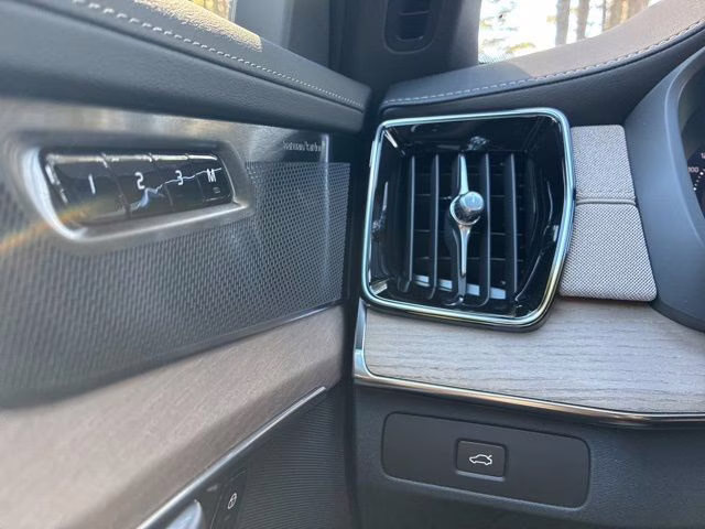 2026 Aurora Silver Volvo XC90 B6 Plus 7-Seater AWD SUV