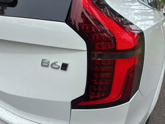 2026 Crystal White Volvo XC90 B6 Ultra 7-Seater AWD SUV
