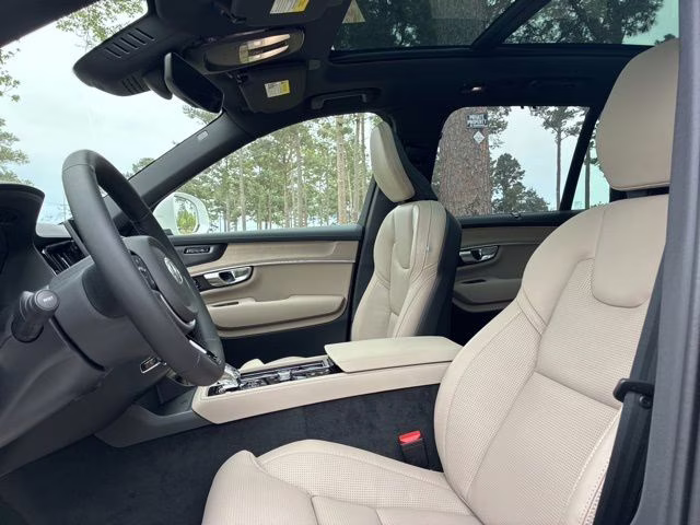 2026 Crystal White Volvo XC90 B6 Ultra 7-Seater AWD SUV