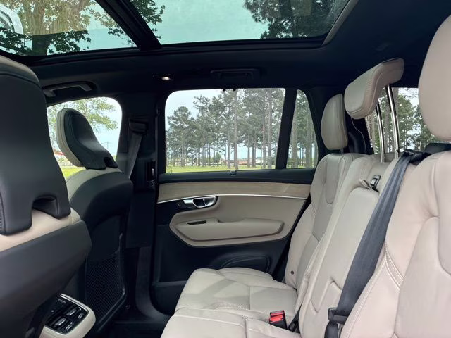 2026 Crystal White Volvo XC90 B6 Ultra 7-Seater AWD SUV