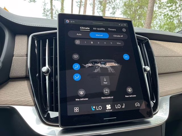 2026 Crystal White Volvo XC90 B6 Ultra 7-Seater AWD SUV