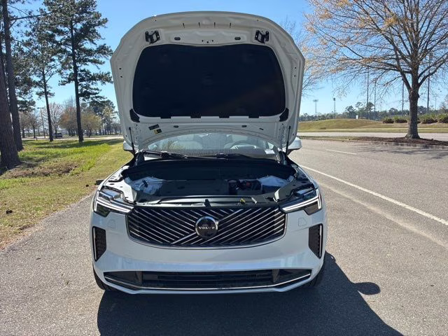 2026 Crystal White Volvo XC90 B6 Ultra 7-Seater AWD SUV