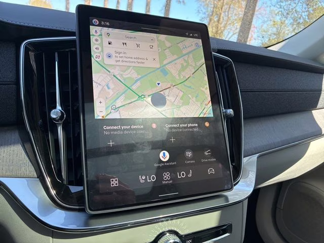 2026 Crystal White Volvo XC90 B6 Ultra 7-Seater AWD SUV