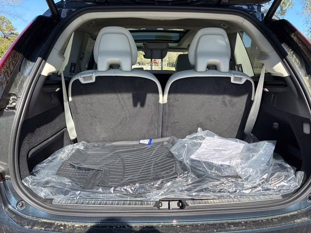 2026 Denim Blue Volvo XC90 B6 Ultra 7-Seater AWD SUV