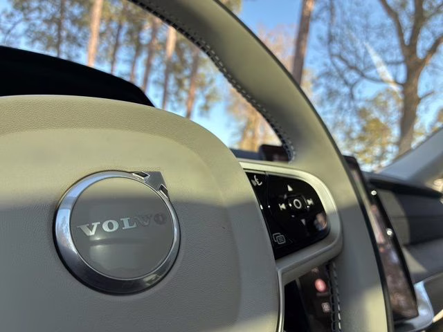 2026 Denim Blue Volvo XC90 B6 Ultra 7-Seater AWD SUV