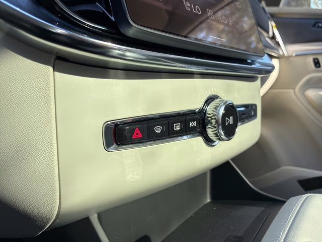 2026 Denim Blue Volvo XC90 B6 Ultra 7-Seater AWD SUV