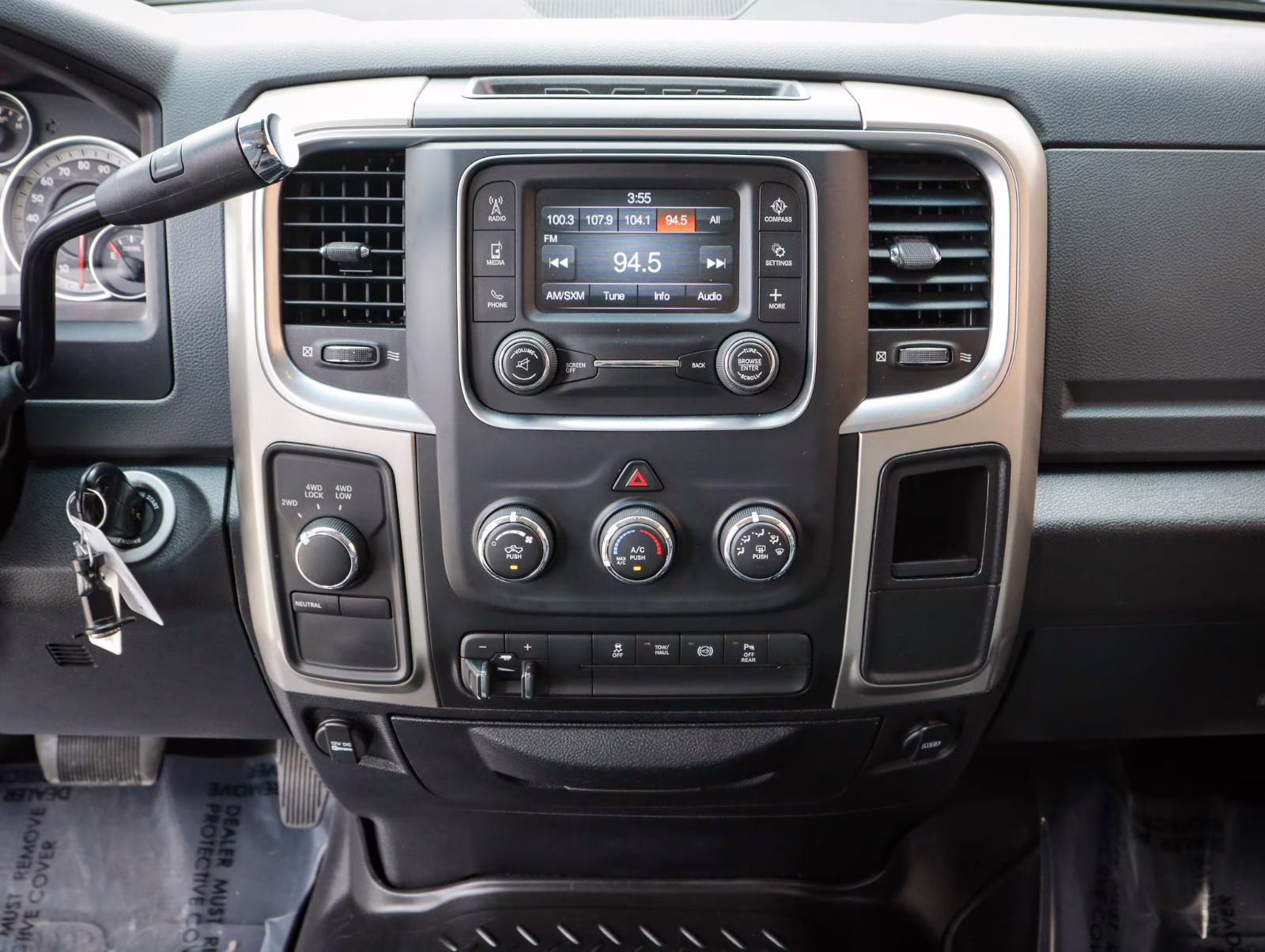 2017 Bright White Clearcoat Ram 2500 SLT 4X4 Truck