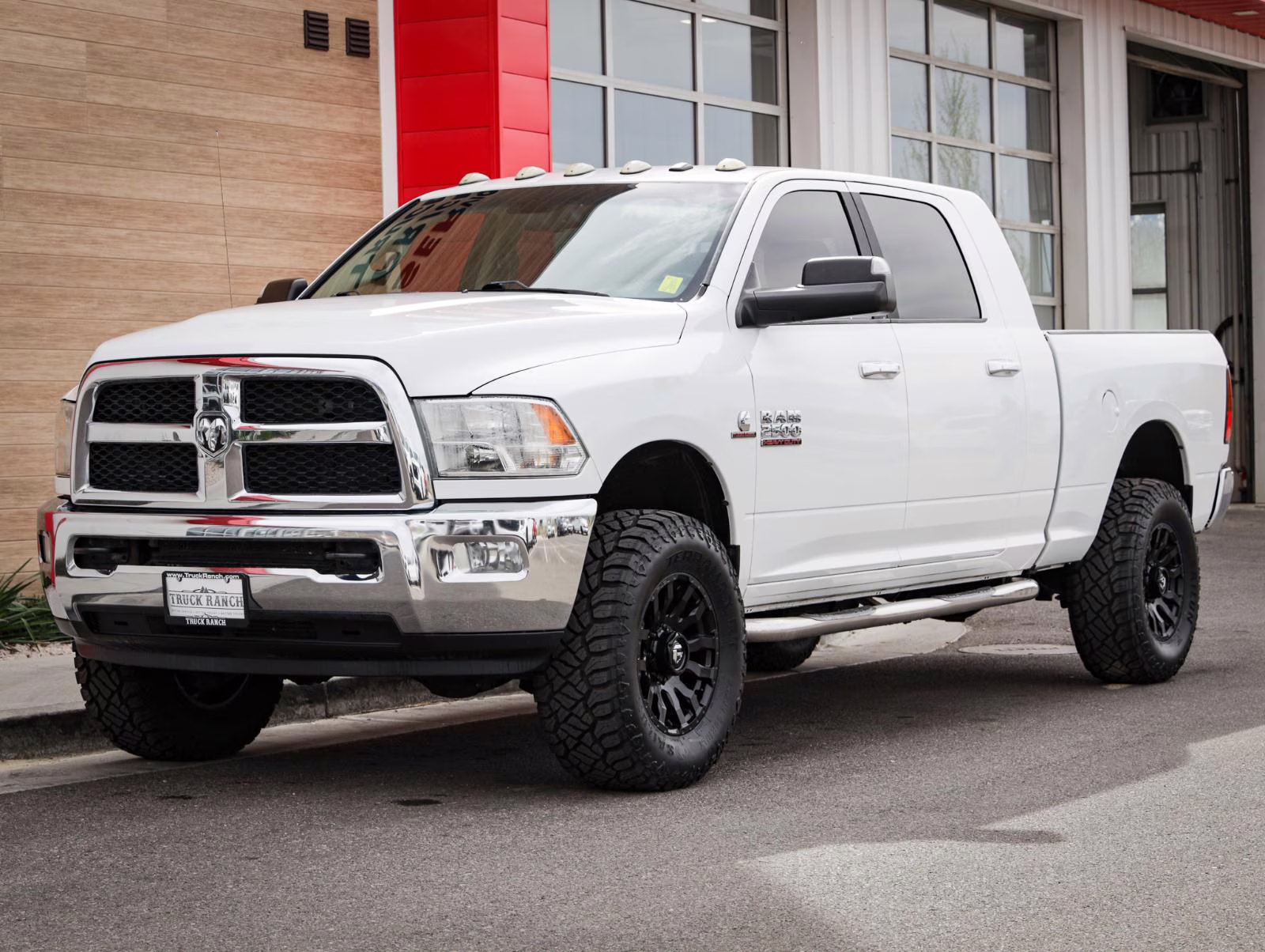 2017 Bright White Clearcoat Ram 2500 SLT 4X4 Truck