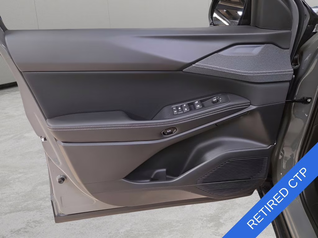 2026 sting-gray clearcoat Jeep Cherokee Laredo 4X4 SUV