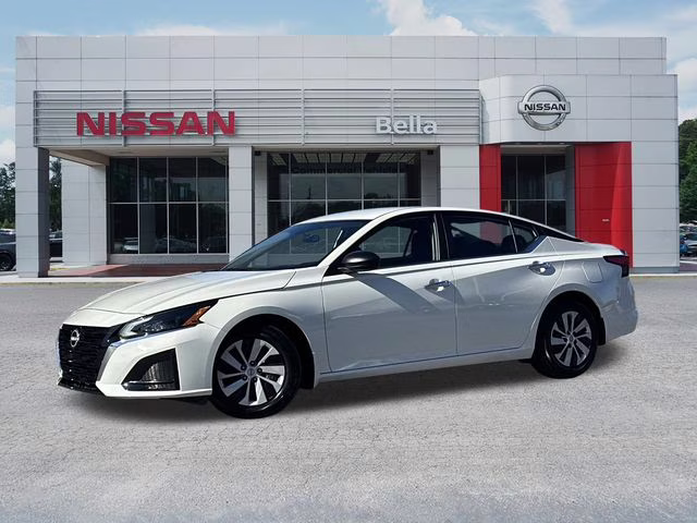 2025 Glacier White Nissan Altima 2.5 S FWD Sedan