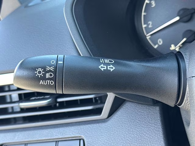 2025 Glacier White Nissan Altima 2.5 S FWD Sedan