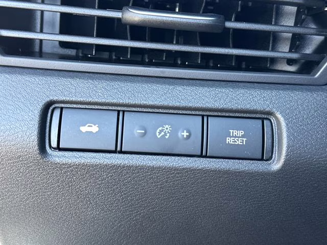 2025 Glacier White Nissan Altima 2.5 S FWD Sedan