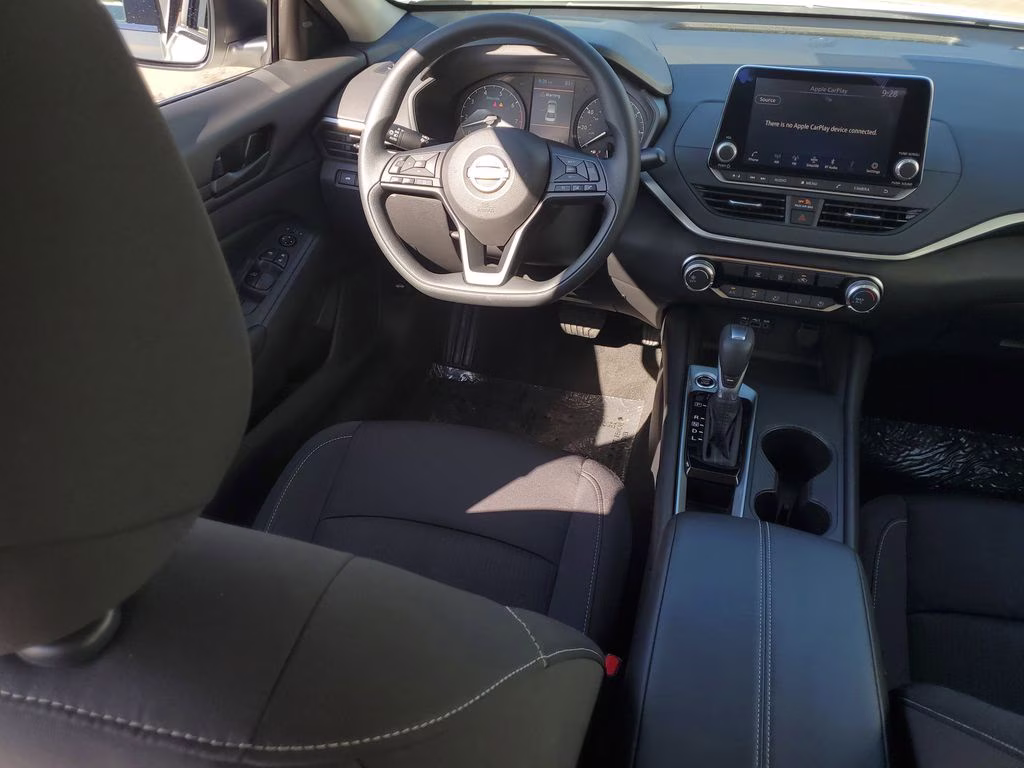2025 Glacier White Nissan Altima 2.5 S FWD Sedan