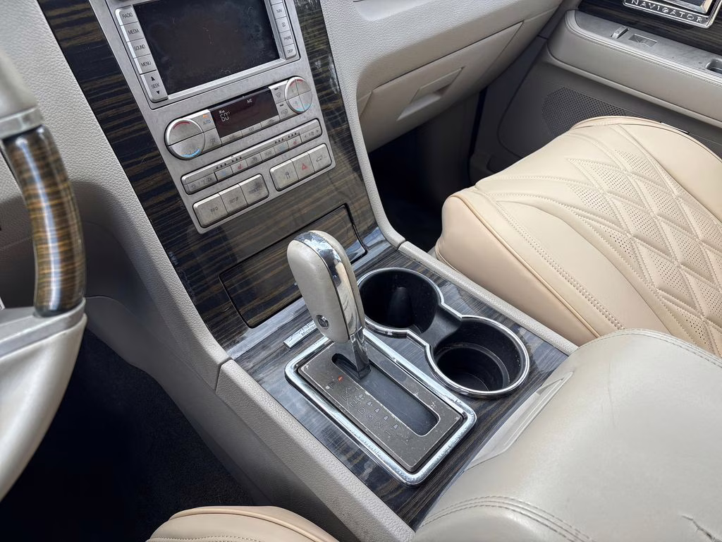 2009 Black Pearl Slate Clearcoat Metallic Lincoln Navigator Base RWD SUV