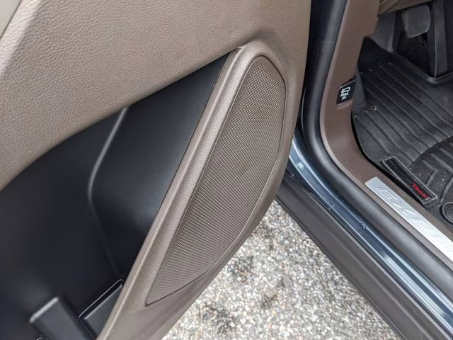 2023 Blue Metallic Ford Explorer King Ranch RWD SUV