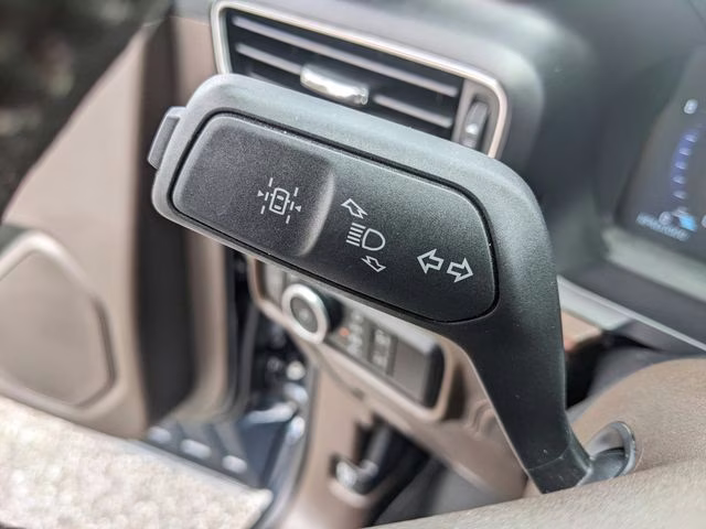 2023 Blue Metallic Ford Explorer King Ranch RWD SUV