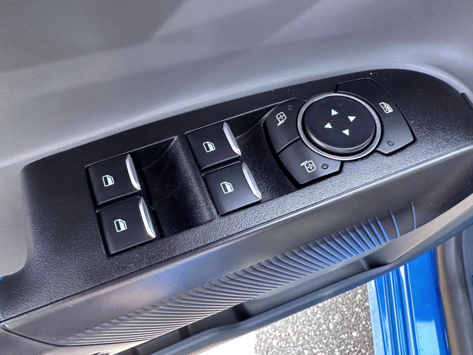 2026 Velocity Blue Ford Maverick Lobo Standard AWD Truck