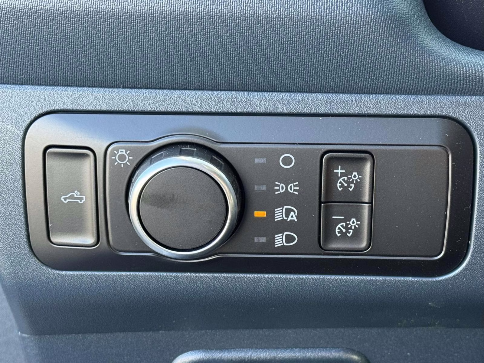 2026 Oxford White Ford Maverick XL AWD SuperCrew AWD Truck