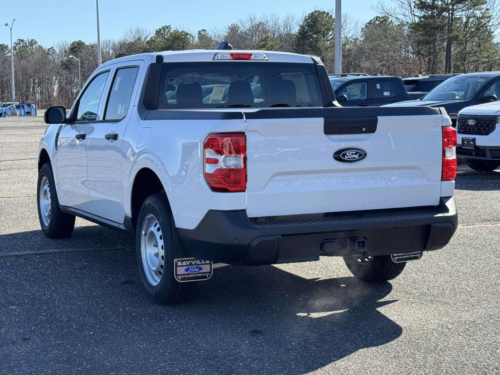 2026 Oxford White Ford Maverick XL AWD SuperCrew AWD Truck