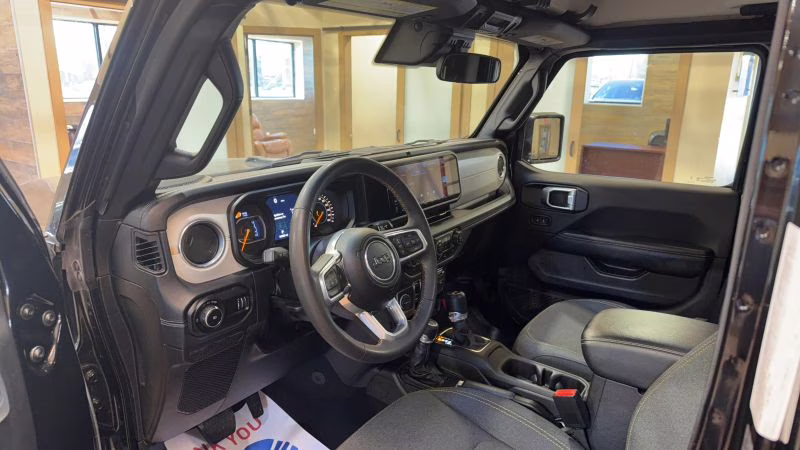 2024 Jeep Wrangler 4 Door Sahara Sport Utility 4D 4X4