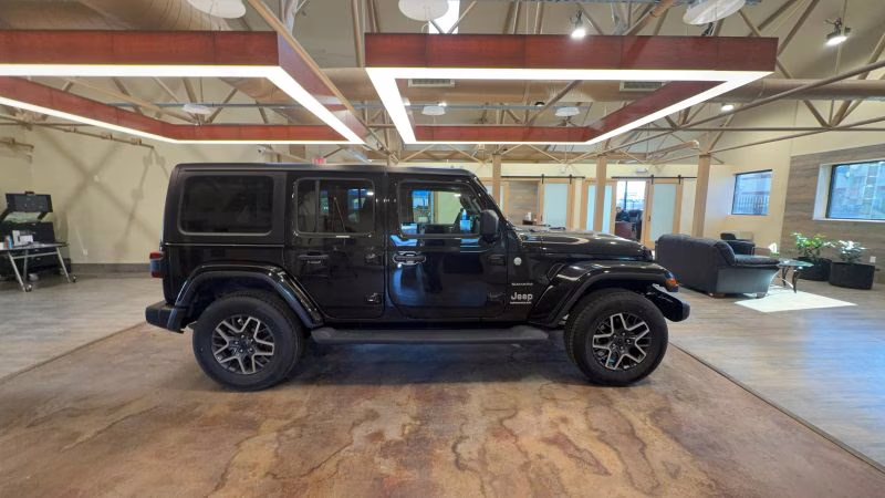 2024 Jeep Wrangler 4 Door Sahara Sport Utility 4D 4X4