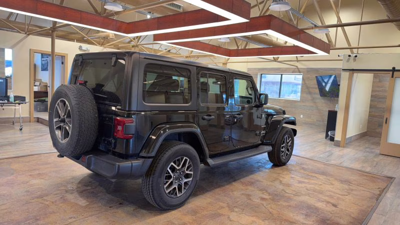 2024 Jeep Wrangler 4 Door Sahara Sport Utility 4D 4X4