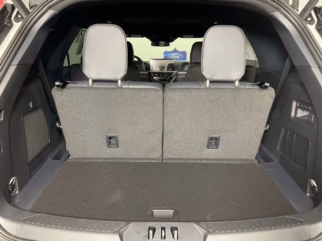 2026 White Metallic Ford Explorer Tremor 4X4 SUV