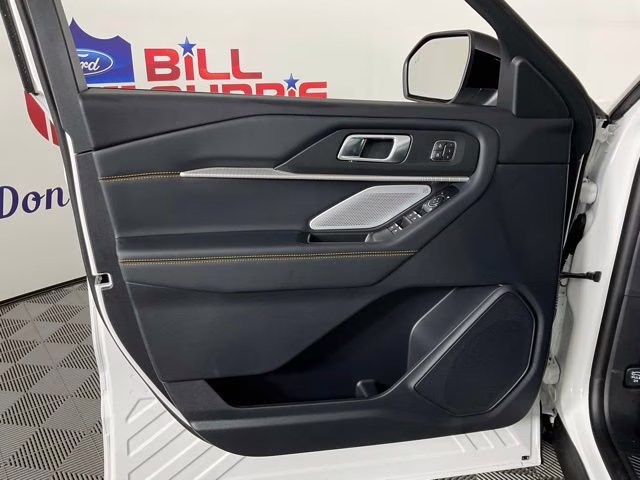 2026 White Metallic Ford Explorer Tremor 4X4 SUV