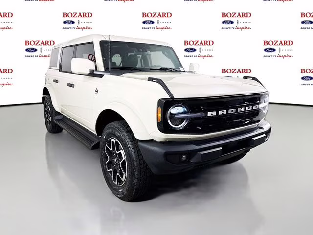 2026 Desert Sand Ford Bronco Outer Banks 4X4 SUV