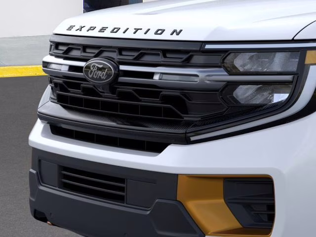 2026 Star White Metallic Tri-Coat Ford Expedition Tremor 4X4 SUV