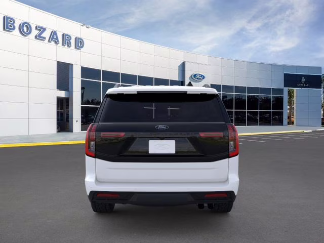 2026 Star White Metallic Tri-Coat Ford Expedition Tremor 4X4 SUV