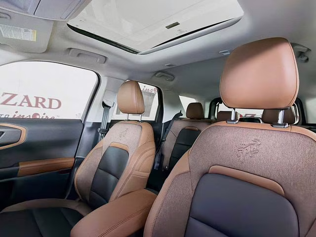 2026 Oxford White Ford Bronco Sport Outer Banks 4X4 SUV