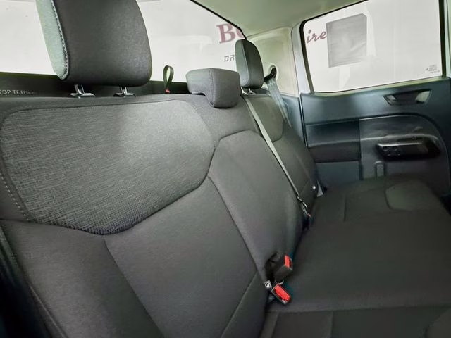 2026 Oxford White Ford Maverick XL FWD Truck