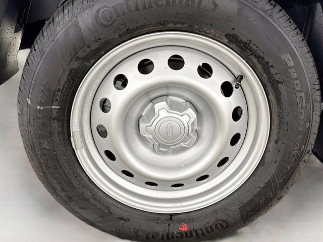 2026 Oxford White Ford Maverick XL FWD Truck