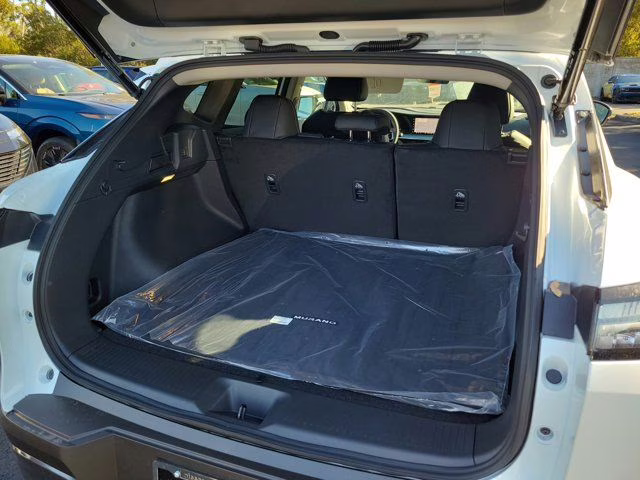 2026 Everest White Pearl Tricoat Nissan Murano SL AWD SUV