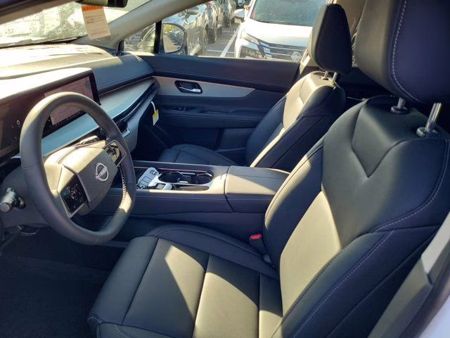 2026 Everest White Pearl Tricoat Nissan Murano SL AWD SUV
