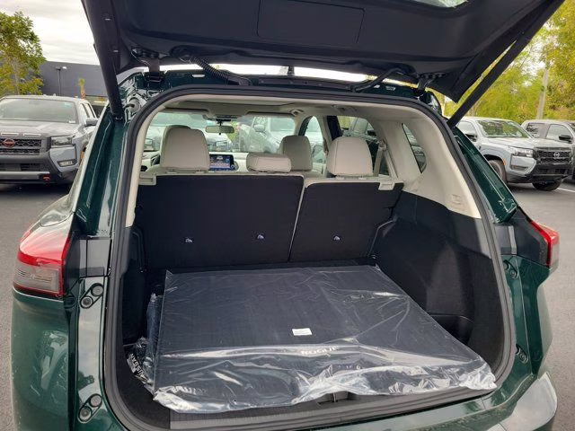 2026 Obsidian Green Nissan Rogue SV FWD SUV