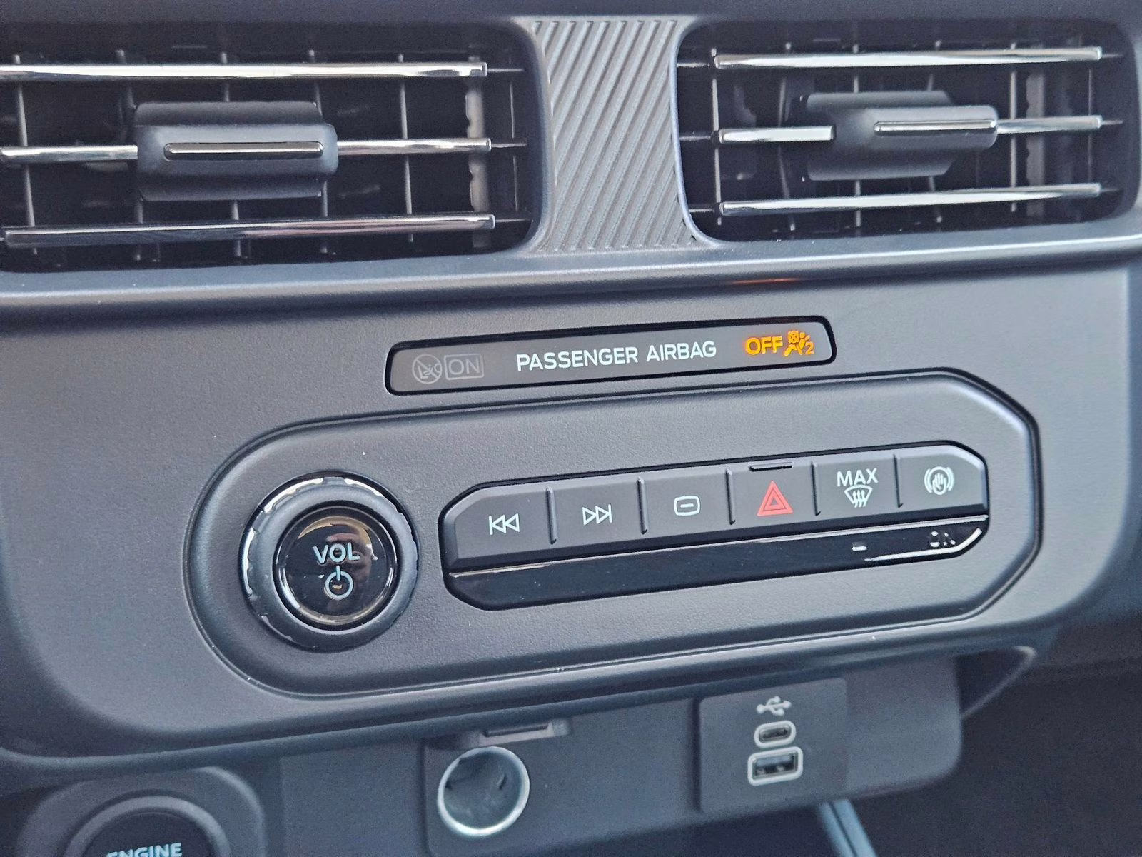 2026 White Metallic Ford Maverick XLT AWD Truck