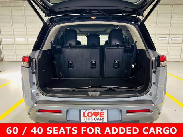 2026 Boulder Gray/Super Black Nissan Pathfinder Platinum FWD SUV