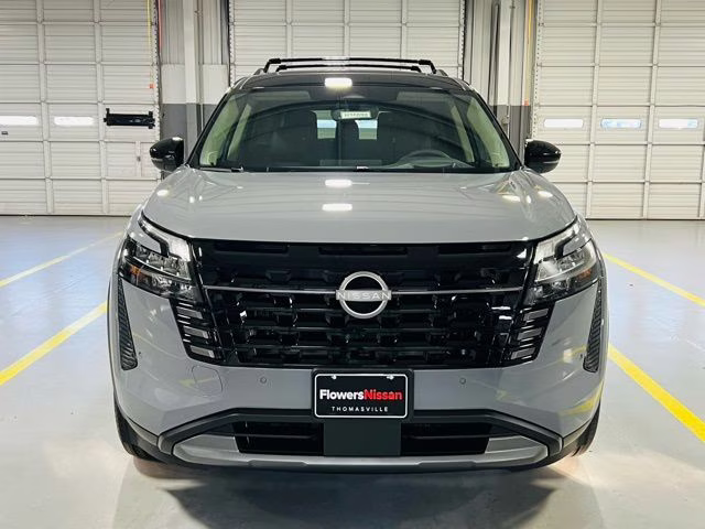 2026 Boulder Gray/Super Black Nissan Pathfinder Platinum FWD SUV