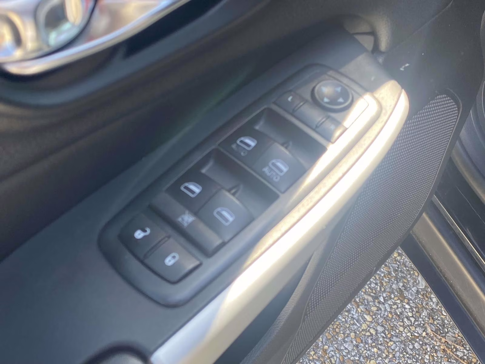 2018 Diamond Black Crystal Pearlcoat Jeep Cherokee Latitude Plus FWD SUV