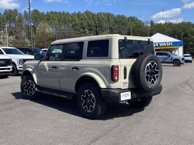2026 Beige Ford Bronco Outer Banks 4X4 SUV