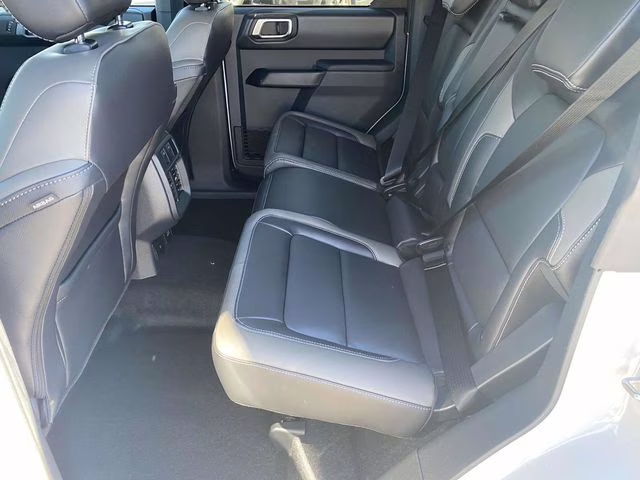 2026 Avalanche Ford Bronco Outer Banks 4X4 SUV