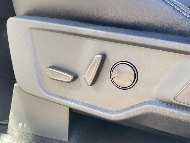 2026 Avalanche Ford Bronco Outer Banks 4X4 SUV