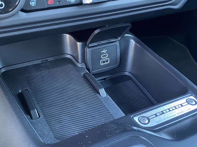 2026 Avalanche Ford Bronco Outer Banks 4X4 SUV