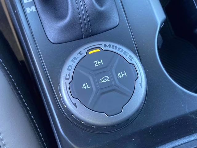 2026 Avalanche Ford Bronco Outer Banks 4X4 SUV