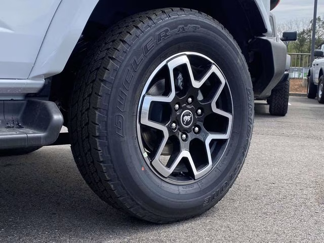 2026 Oxford White Ford Bronco Outer Banks 4X4 SUV