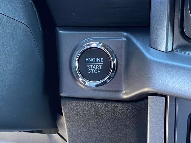 2026 Avalanche Ford F-150 XLT 4X4 Truck