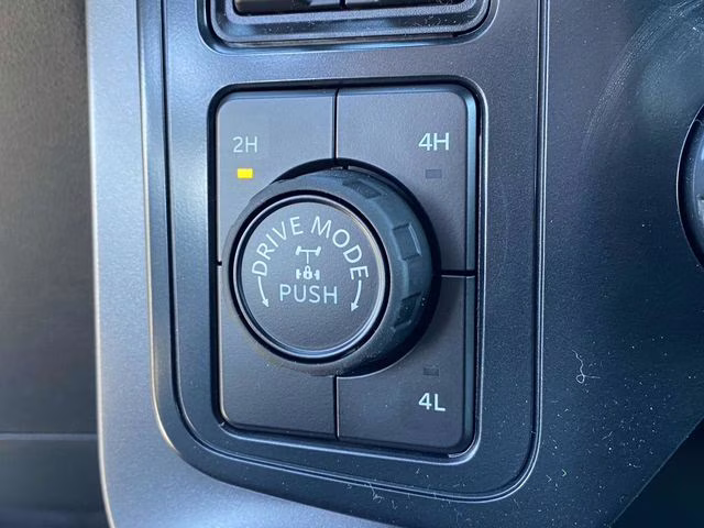 2026 Avalanche Ford F-150 XLT 4X4 Truck